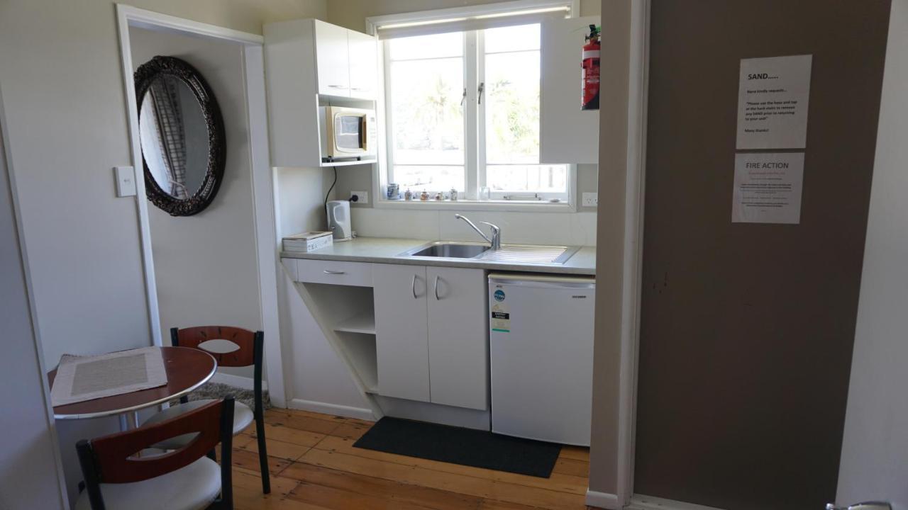 Nana Glads Beachfront Accommodation Whitianga Luaran gambar