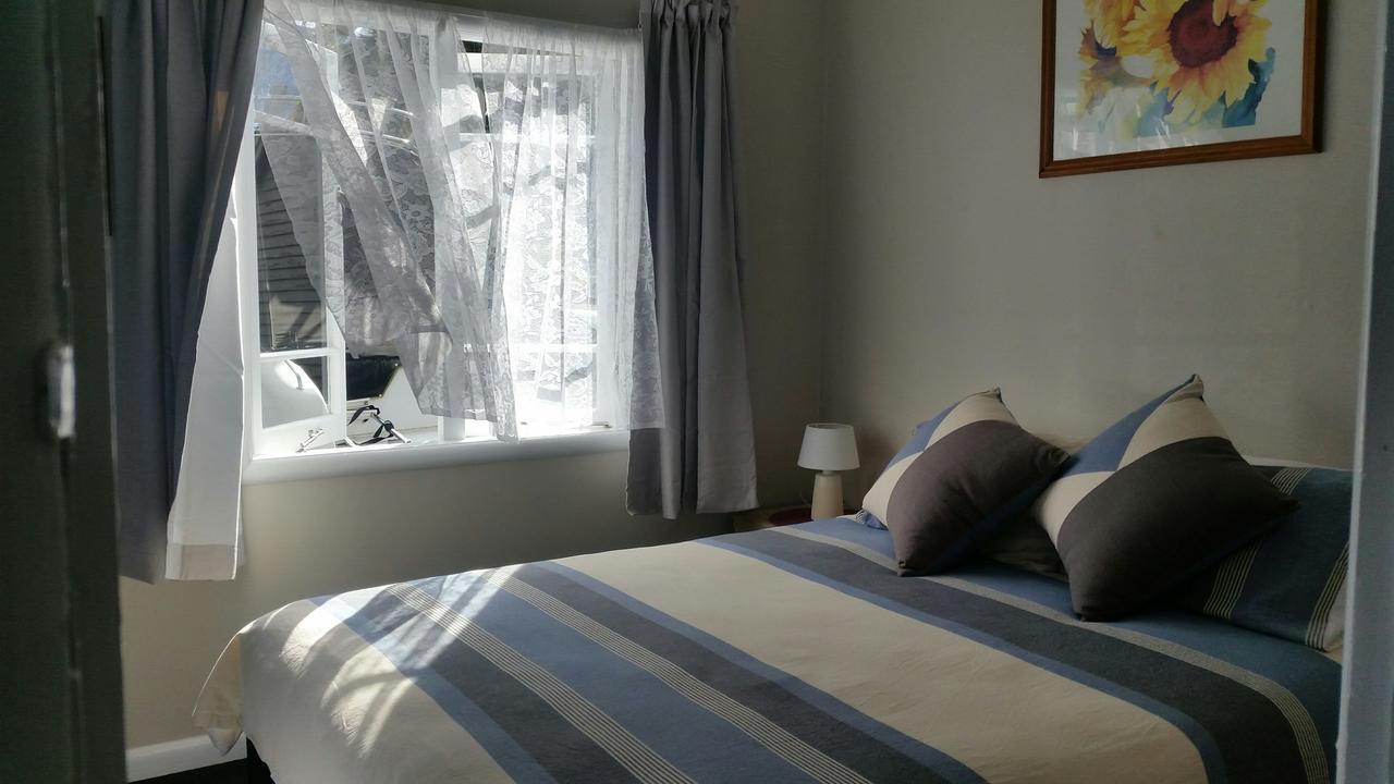 Nana Glads Beachfront Accommodation Whitianga Luaran gambar